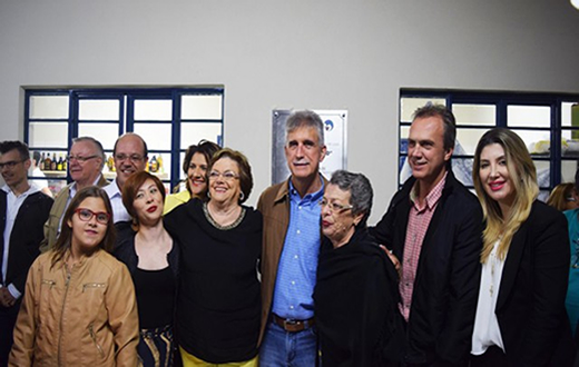 Prefeito de São Manuel inaugura o Centro de Lazer da Cohab III Prefeito de São Manuel inaugura o Centro de Lazer da Cohab III