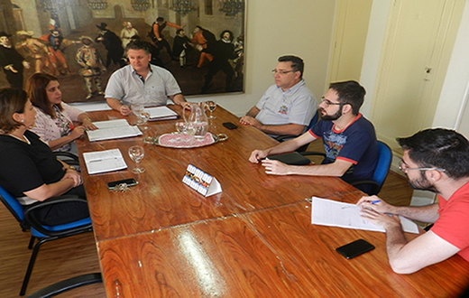 Lençóis Paulista faz reunião para traçar ações para o Dia de Ler Lençóis Paulista faz reunião para traçar ações para o Dia de Ler