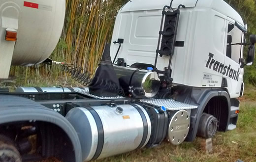 Caminhão roubado na região é deixado em Botucatu