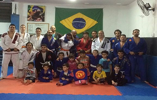 Jiu Jitsu da AAB participa de seminário em São Paulo
