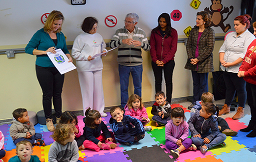 Projeto Crescer Seguro recebe homenagem da Câmara