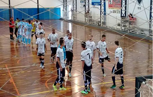 Futsal adulto da Botucatuense vence Arujá por 8 a 1