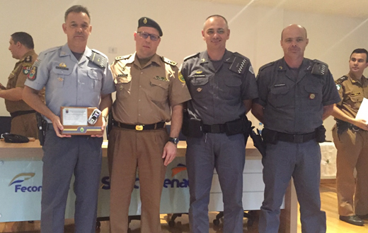 PM de Avaré é homenageada por prisão de quadrilha de roubo a bancos