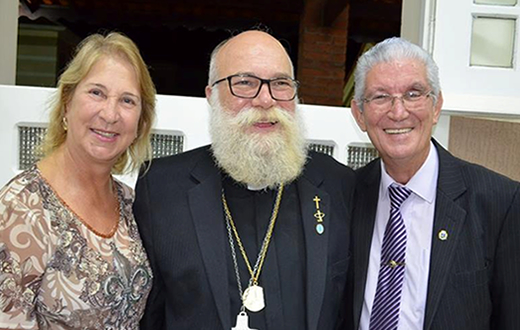 Arcebispo acadêmico recebe homenagem da Câmara