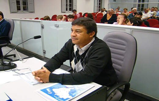 Parlamentar aponta perigo na ponte do rio Capivarinha