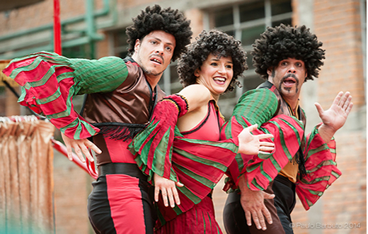 Circo híspano-brasileiro se apresenta em Botucatu