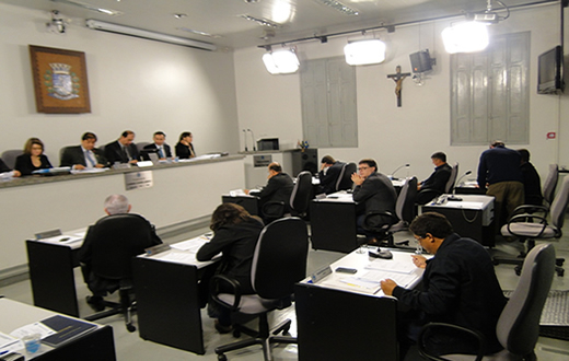 Câmara volta a debater projeto de venda de imóvel
