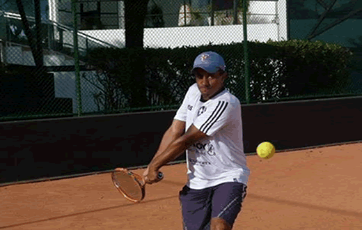 Tenista da AAB está na semifinal do Dyna Open 2015