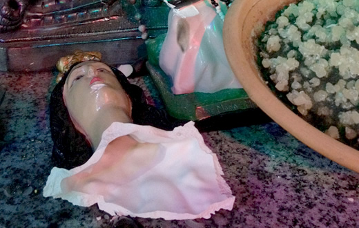 Polícia investiga depredação em terreiro de umbanda