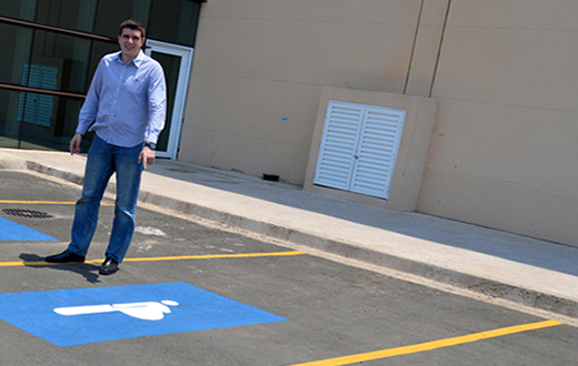 Lei destina vagas para gestantes em estacionamentos