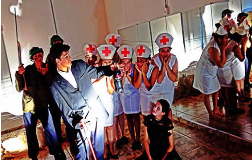 Cia 04 Cantos  de Quadra faz maratona de apresentações na região