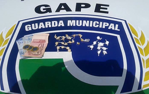GAPE apreende crack e cocaína no Jardim Brasil
