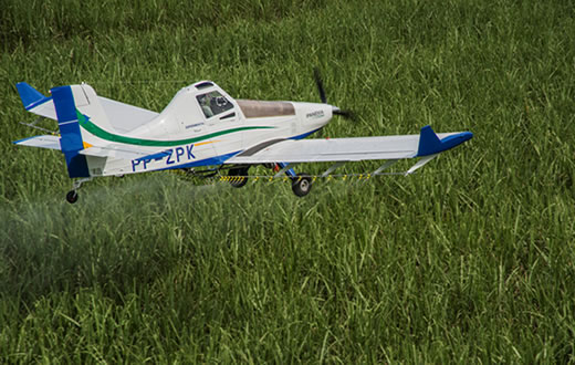 Novo avião agrícola da Embraer é certificado pela ANAC