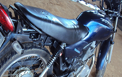 PM faz apreensão de moto furtada na Vila Santana