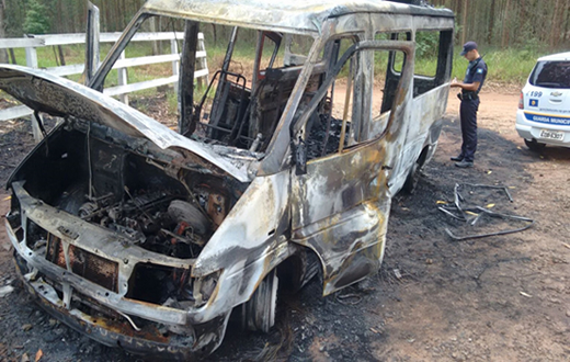 GCM localiza veículo incendiado e presta auxílio ao idoso