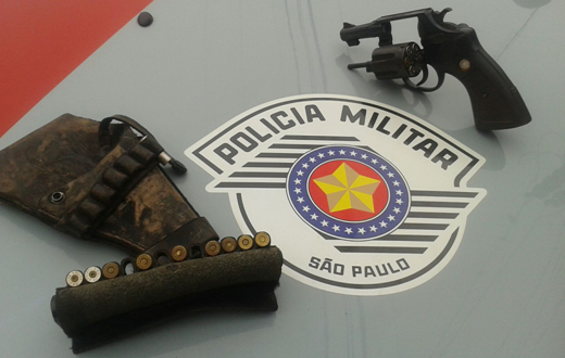 Equipe Delta realiza flagrante de porte ilegal de arma