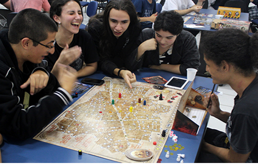 Evento traz jogos para aficionados em tabuleiros