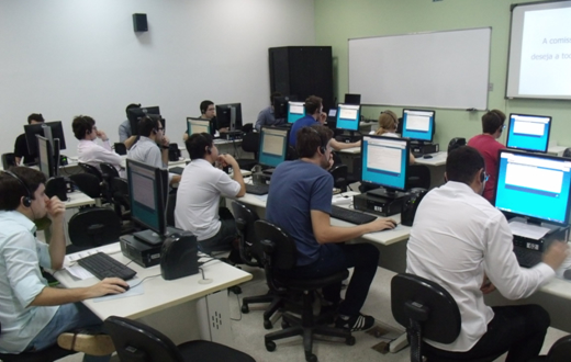 Mais de 450 médicos fazem prova de Residência da FMB