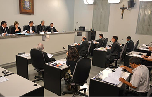 Vereadores já entraram em recesso legislativo