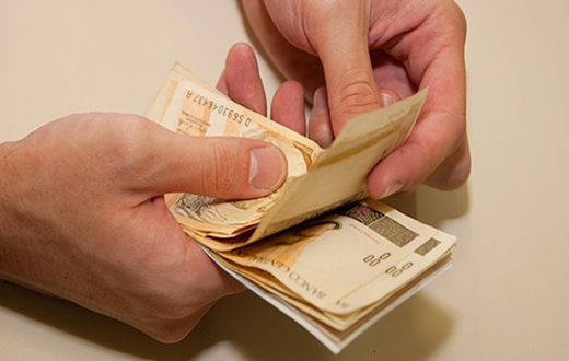 Salário mínimo no Brasil já está valendo R$ 880,00