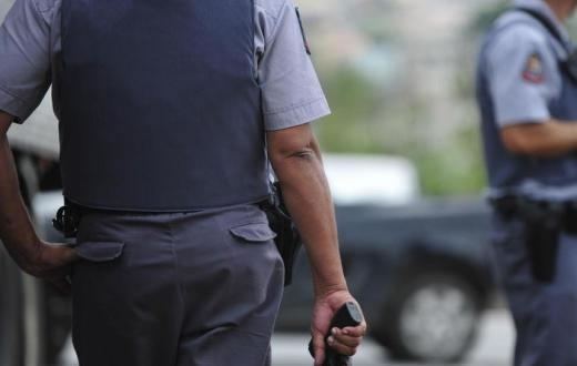 Casal é preso pela PM em ação de tráfico na Vila Ema