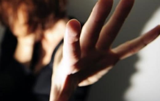 Lei que prevê plástica no SUS para mulher vítima de violência entra em vigor