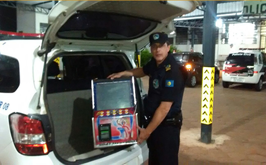 Máquina caça-níquel é apreendida no Jardim Aeroporto