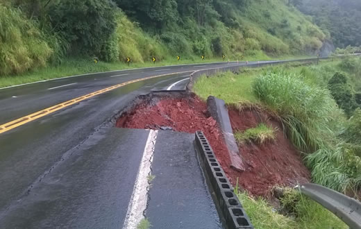 Desmoronamento causa interdição na serra de Botucatu