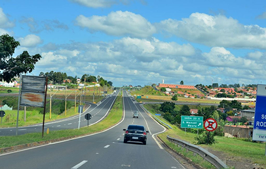 Quadrilha rouba carregamento de cigarros na Castelinho