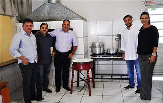 Fundo Social atende comunidade terapêutica “Atos 6”