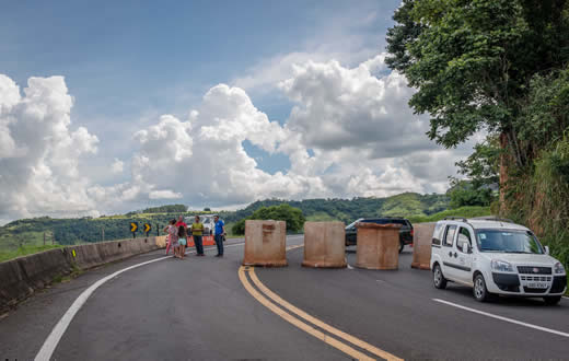Serra de Botucatu continua interditada causando transtornos e prejuízos para moradores e usuários