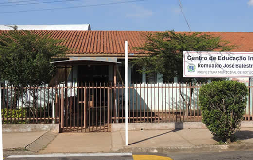 Prefeitura de Botucatu entrega reforma do CEI no Jd. Flamboyant