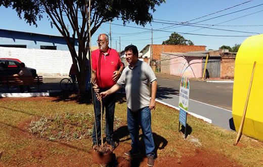 PC do B comemora 94 anos e pode anunciar filiação de André Peres
