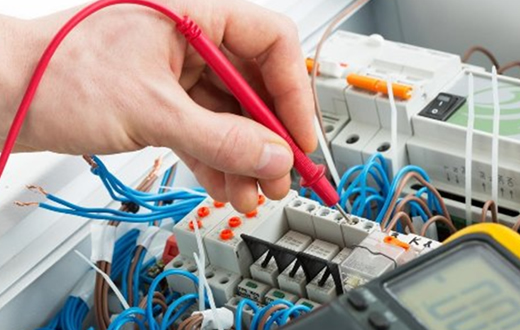 Unit prorroga inscrições para curso de comandos elétricos