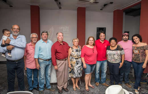 PC do B faz festa de 94 anos; André Peres é o novo filiado