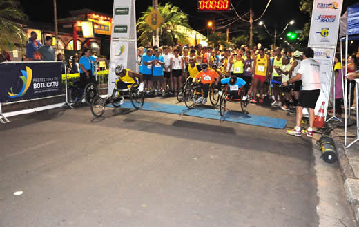 Corrida Noturna – 161 anos luz de Botucatu: distribuição de kits segue até sexta (8)