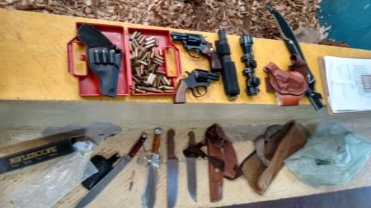 Itatinga: Ação conjunta entre Polícias Civil e Militar apreende armas, munições e acessórios