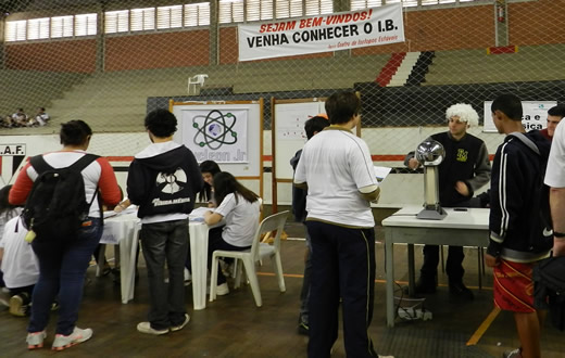 Escolas ainda podem participar do Venha conhecer o IB; evento será dia 29 no Ginásio Municipal