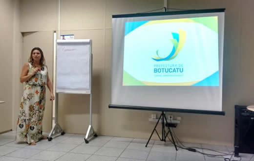 Taxistas de Botucatu recebem capacitação voltada ao turismo