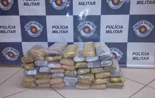 Mulher é presa na Castello, transportando maconha