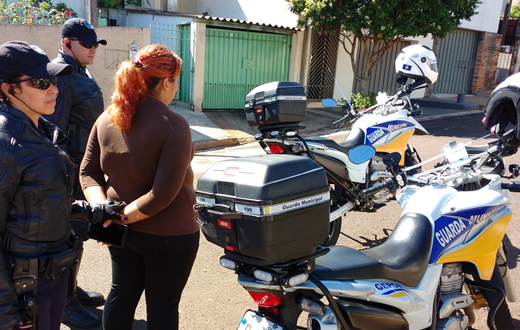 GEPOM prende mulher procurada pela justiça