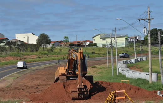 Obras constrói galeria na Gastão dal Farra