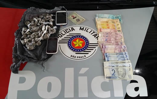 Polícia Militar prende dois suspeitos de tráfico em Rubião Júnior