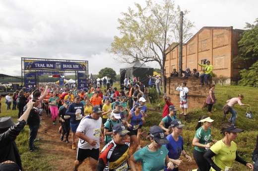 Festival Brasil Ride Botucatu: Giovanna Martins e Barduco são os campeões da Trail Run