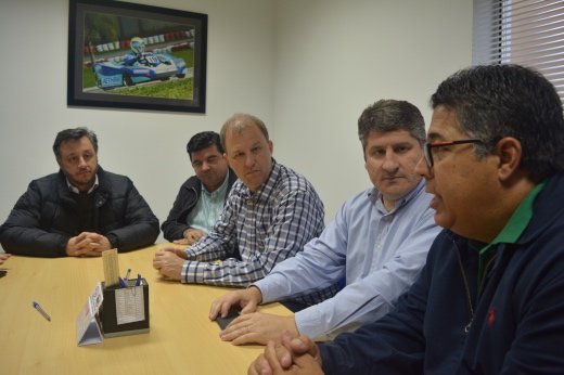 PRB de Romagnolli e Spadaro declara apoio a André Peres como vice de Pardini; Secretário de Obras se afasta do cargo na próxima semana