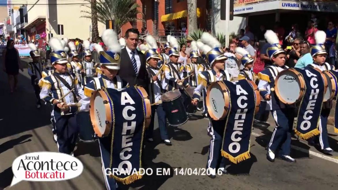 Aproximadamente 10 mil pessoas acompanharam o Desfile Cívico em Botucatu