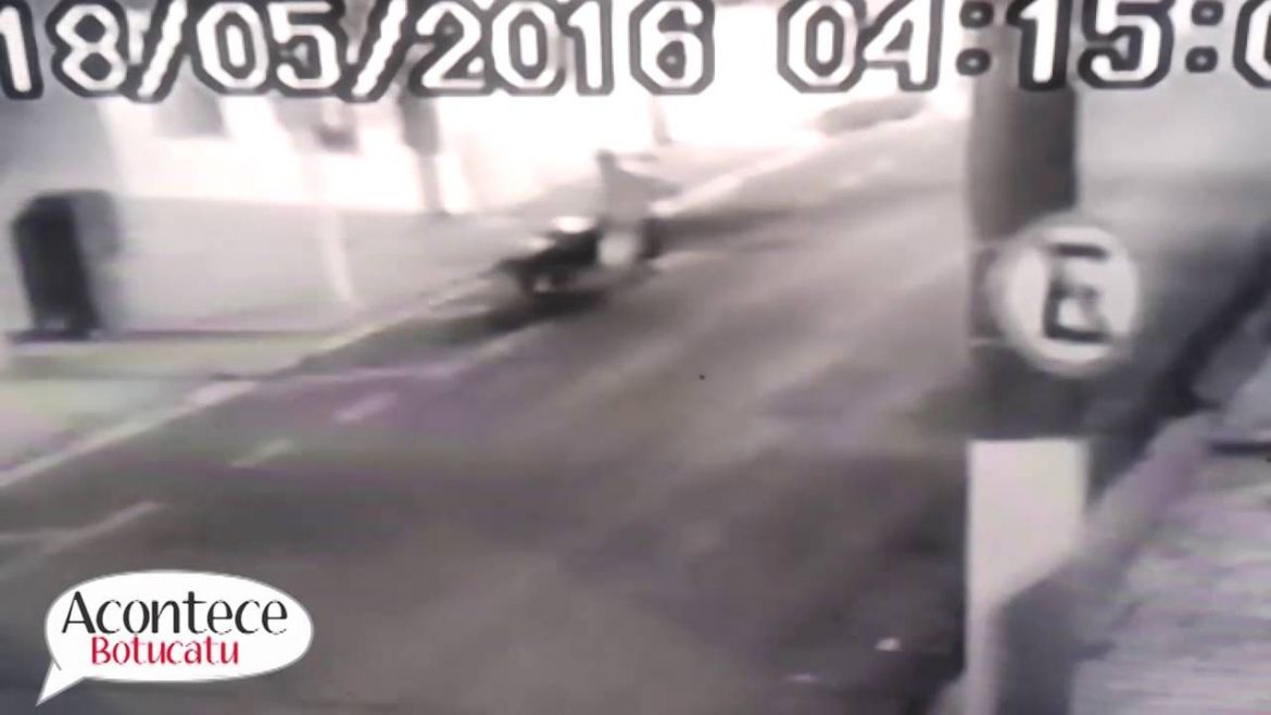 Câmeras de segurança flagram furto de moto em Botucatu; veja o vídeo