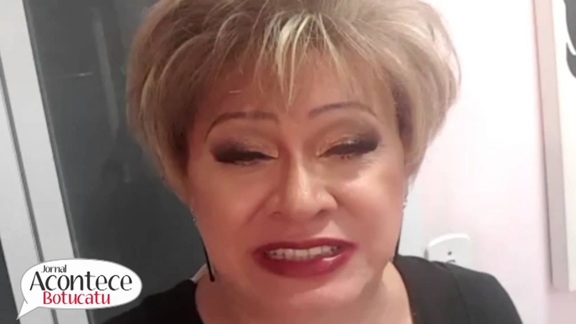 Nany People faz show em prol da causa animal em Botucatu.