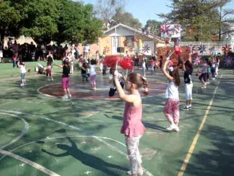 Santa Marcelina comemora Festa da Primavera em grande estilo