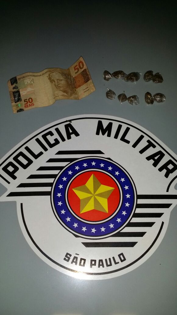 Equipe Alfa da PM prende jovem que traficava no Jardim Continental